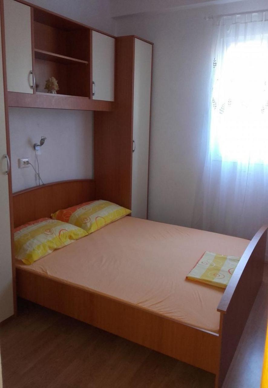 Apartment Slaven Vinišće Exterior foto