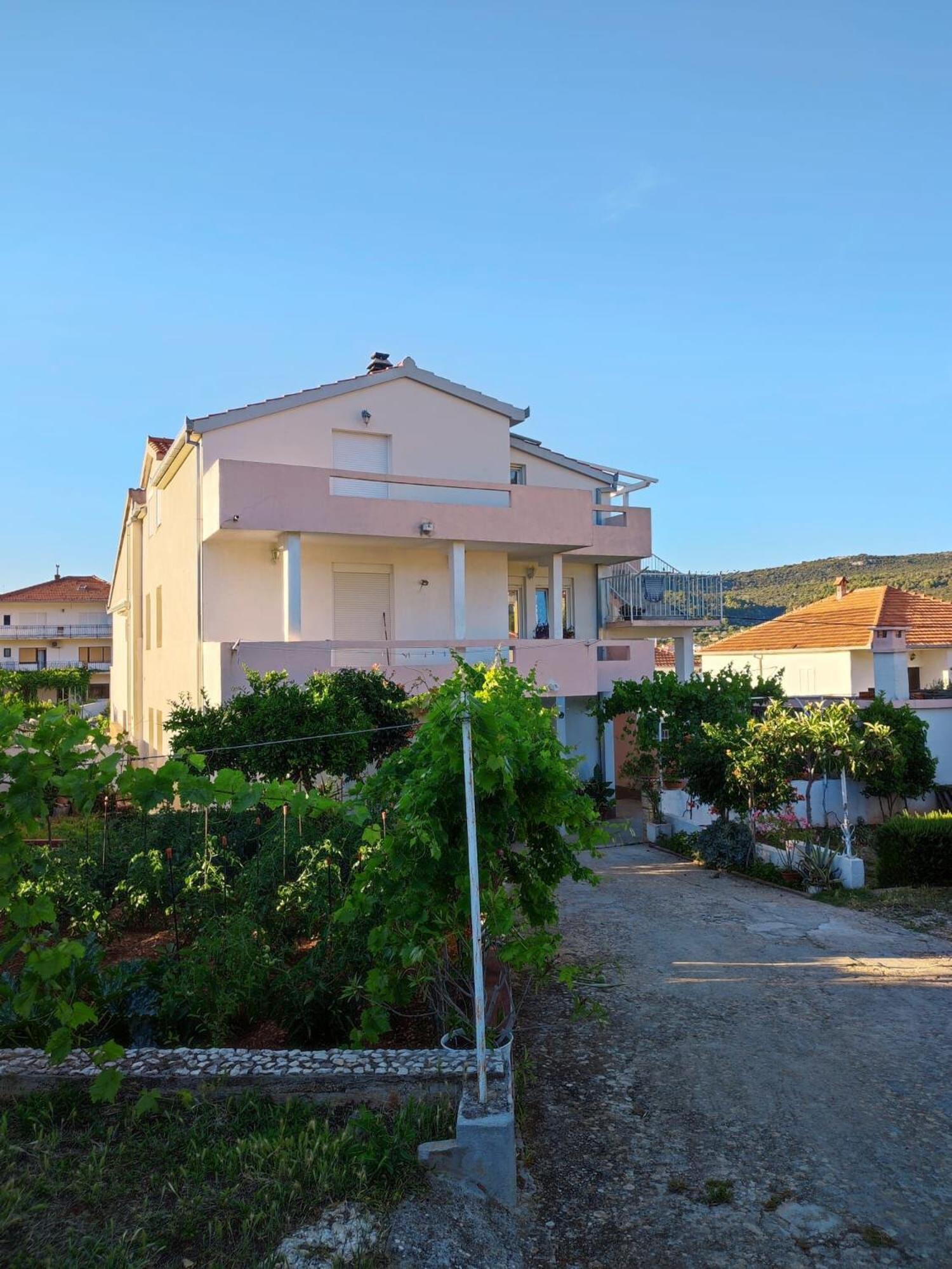 Apartment Slaven Vinišće Exterior foto